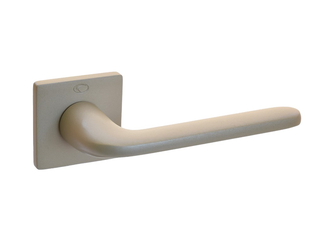 Ζευγάρι Χειρολαβών Πόρτας σε Ροζέτα με Επιστόμια Κυλίνδρου Σ