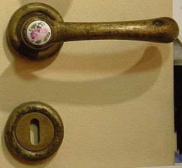 056