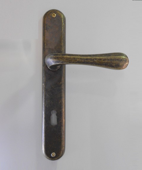 089 Πομολο πορτας 31.00? +φπα