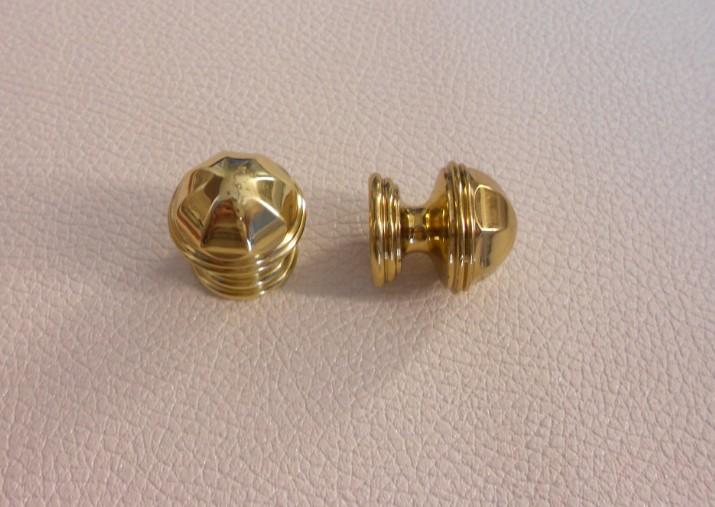 Πομολακι χρυσο 1.90€ + φπα