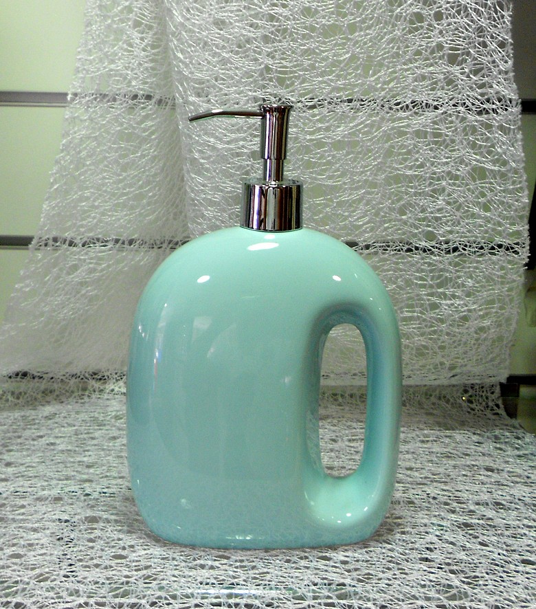 202 dispenser03
