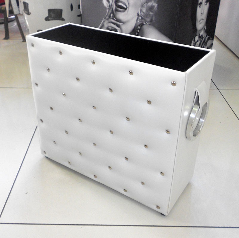 001 Εφημεριδοθηκη