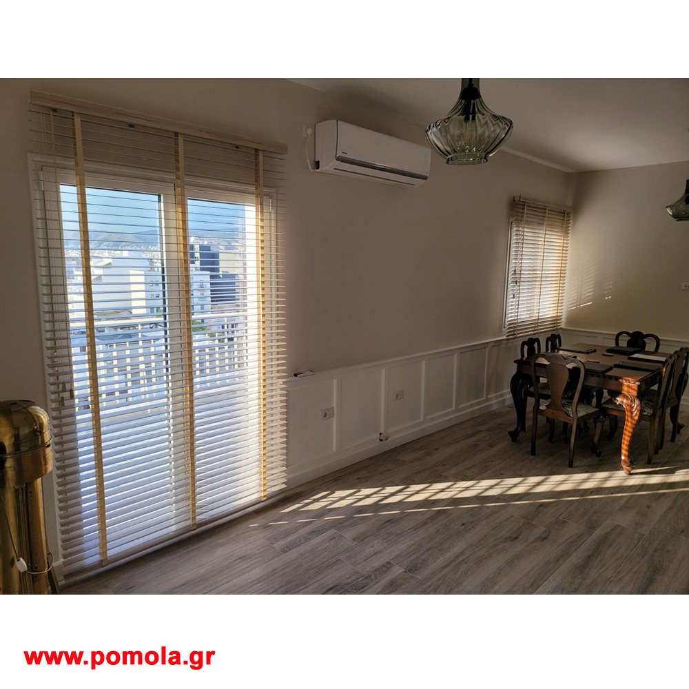 821 Τοποθετηση με Ξυλινες περσιδες