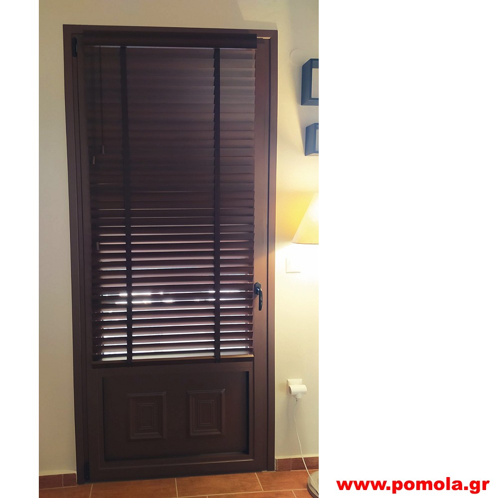 913 Τοποθετηση με Ξυλινες περσιδες