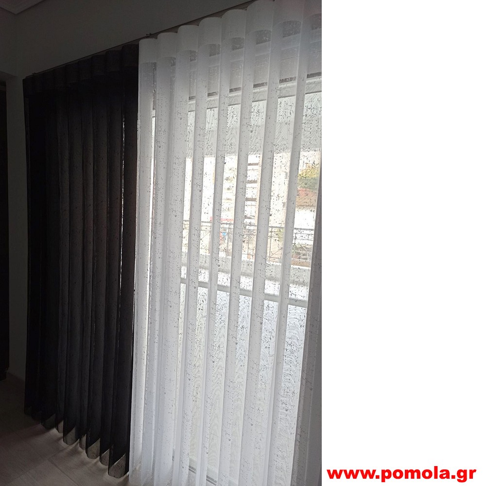 967 Σκιαση με υφασματινες καθετες περσιδες