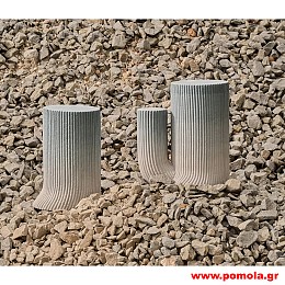 028 ΤΣΙΜΕΝΤΕΝΙΟ ΤΡΑΠΕΖΑΚΙ , ΣΚΑΜΠΟ ΑΠΟ ΧΥΤΟ ΜΠΕΤΟ