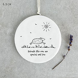 Πορσελάνη κρεμαστό πρόβατο-Friends like ewe 6,5x6,5εκ.