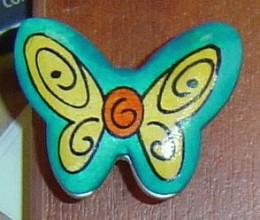 048